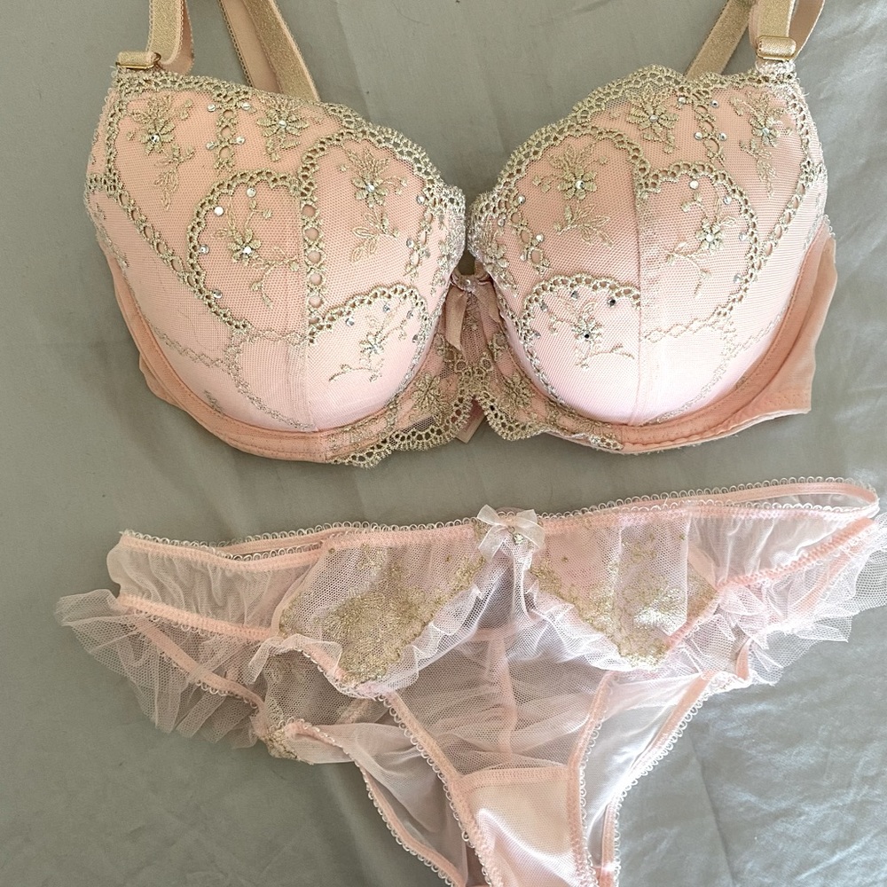 Victoria Secret DREAM ANGELS lingerie set